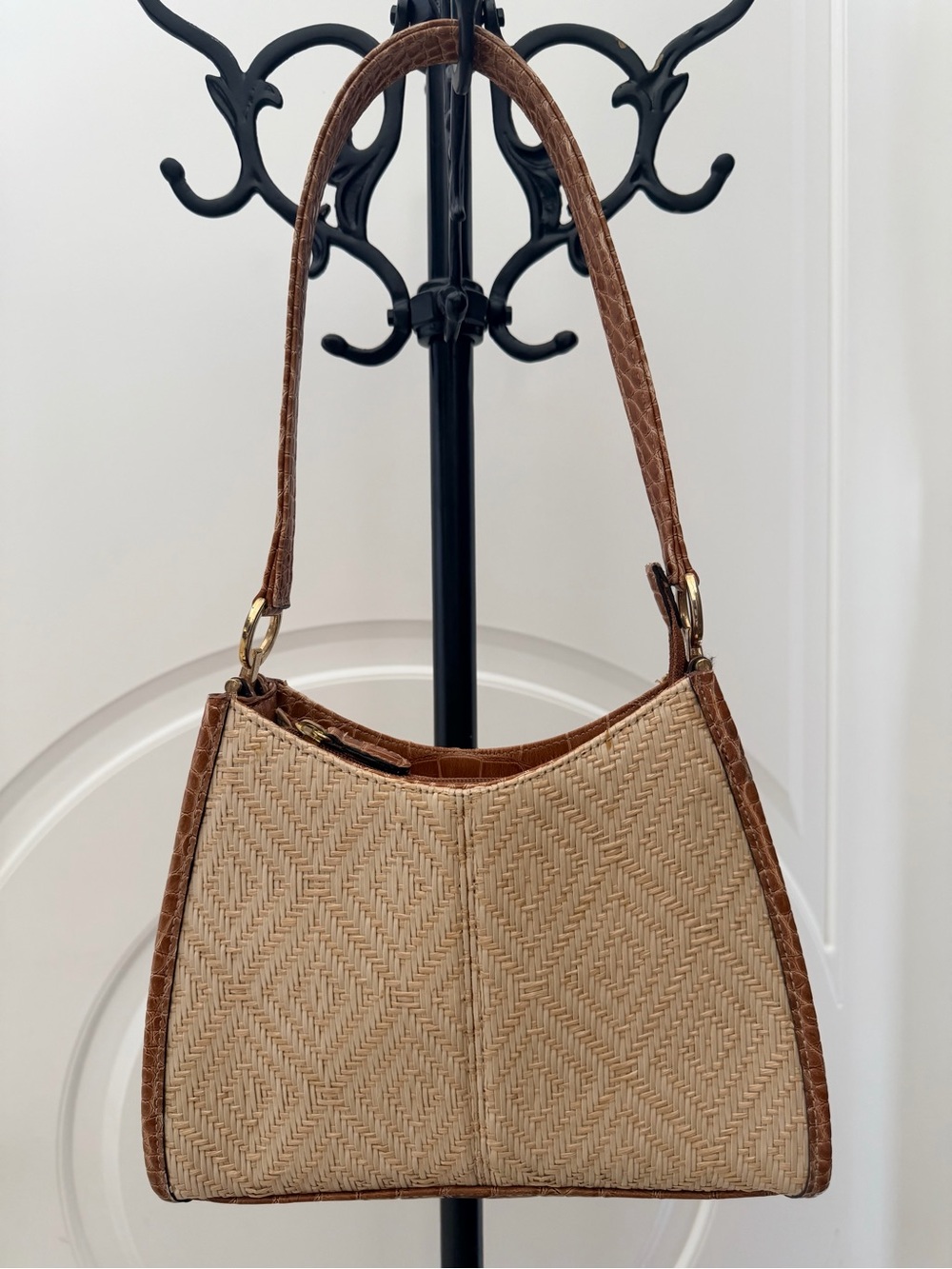 Liz Claiborne Beige Woven Shoulder Bag with Brown Trim